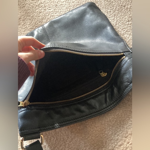 Leather shoulder bag - Picture 4 of 4